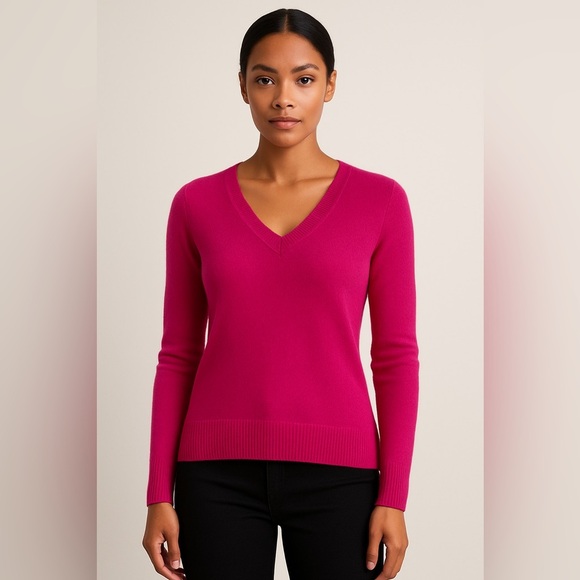 NWT Tahari Fuchsia Pink Cashmere 2-Ply V-Neck Sweater Size Large - Picture 1 of 10